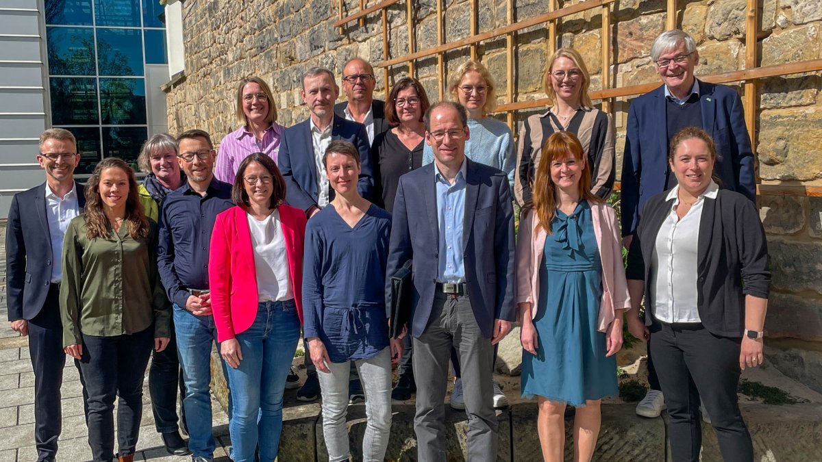 Gruppenbild der Teilnehmerinnen des Netzwerktreffen der Bildungsregionen in Oberfranken