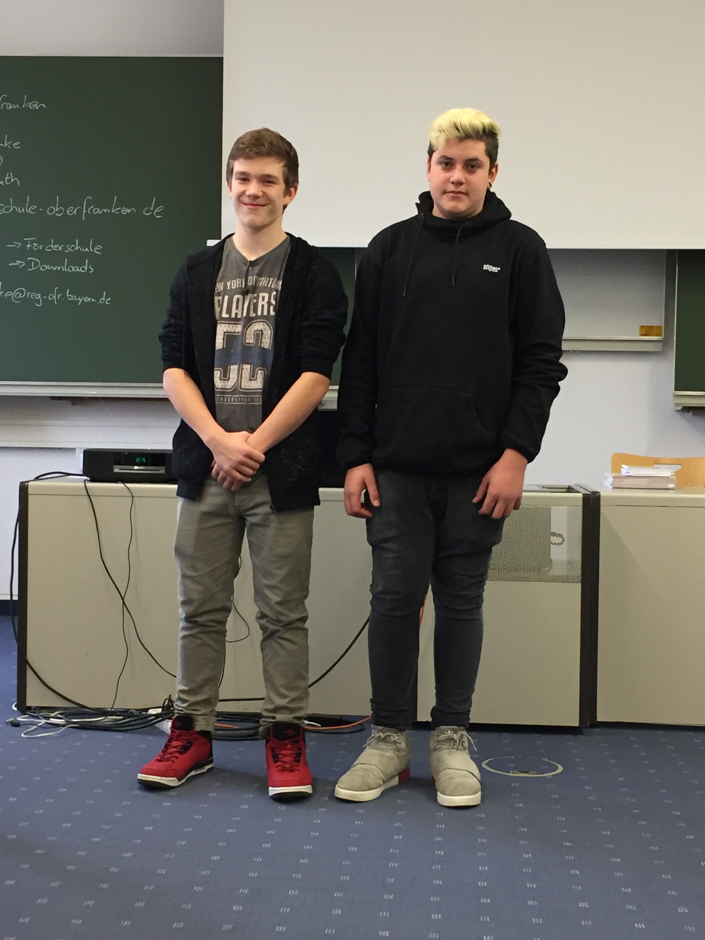 Bezirksschulsprecher der Förderschulen 2016/2017 links: Nico Domes / rechts: Sergio Digitalino